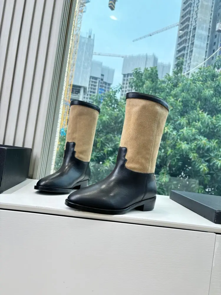 Chanel — Boots women's