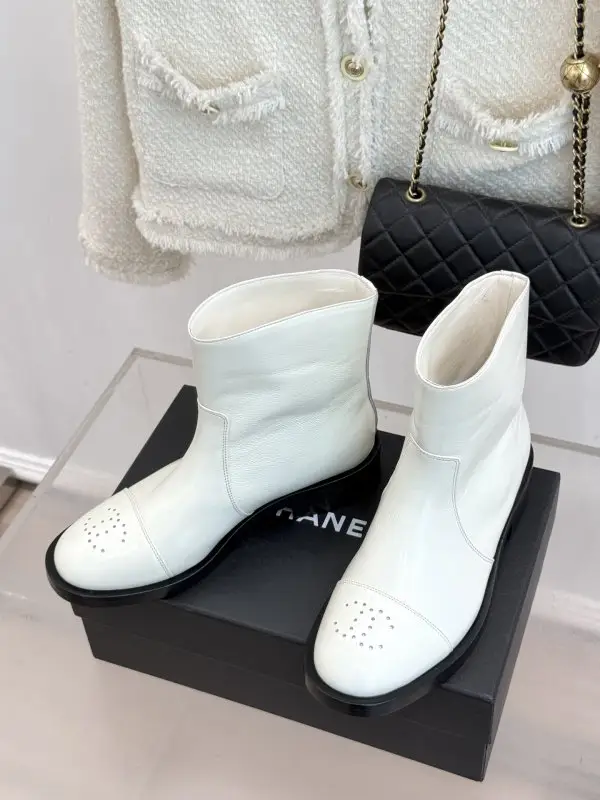 Chanel Черевики жіночі — Фото 2