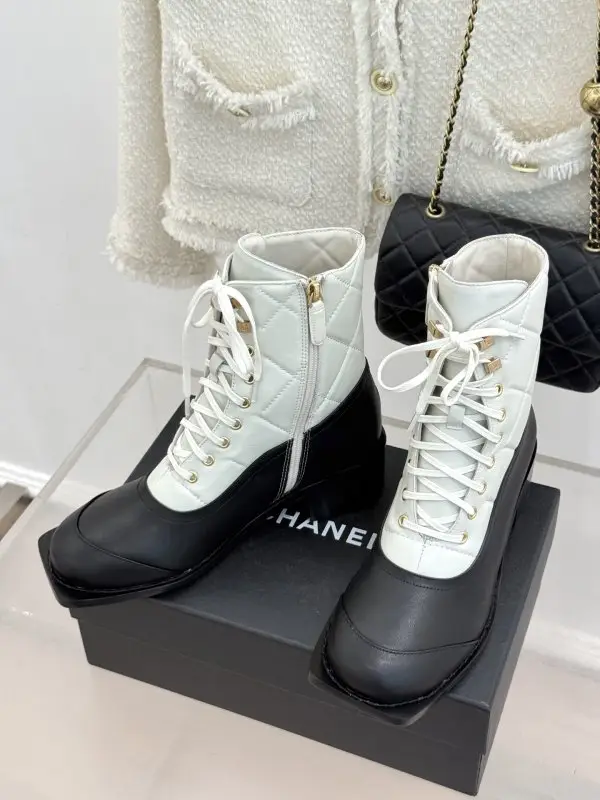 Chanel Черевики жіночі — Фото 2