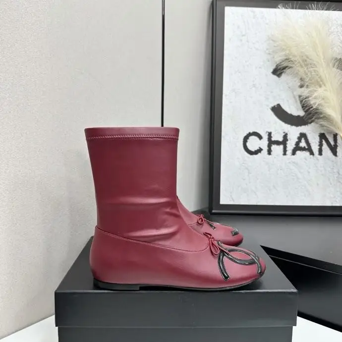 Chanel Boots women's — Photo 2