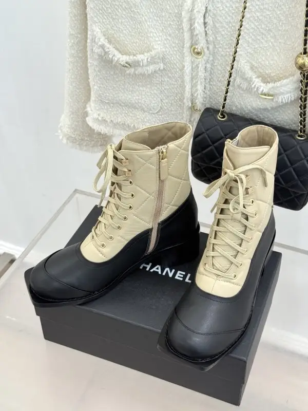 Chanel Ботинки женские — Фото 2