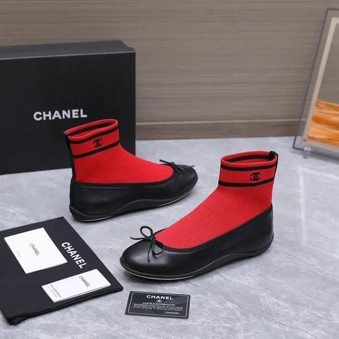 Chanel Boots women's — Photo 2