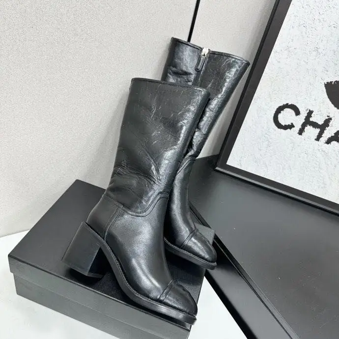 Chanel Сапоги женские — Фото 2