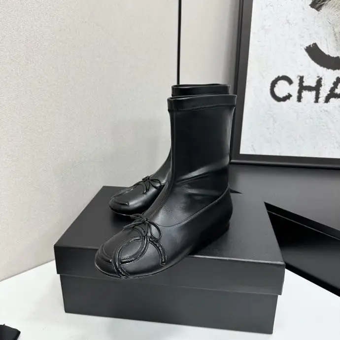 Chanel Черевики жіночі — Фото 2