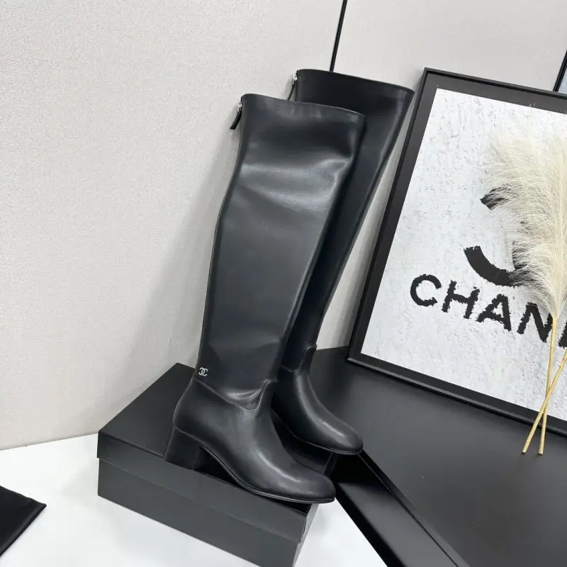 Chanel Boots women's — Photo 2