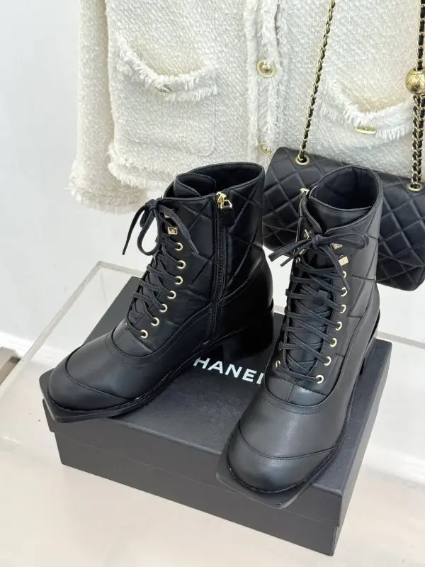 Chanel Ботинки женские — Фото 2