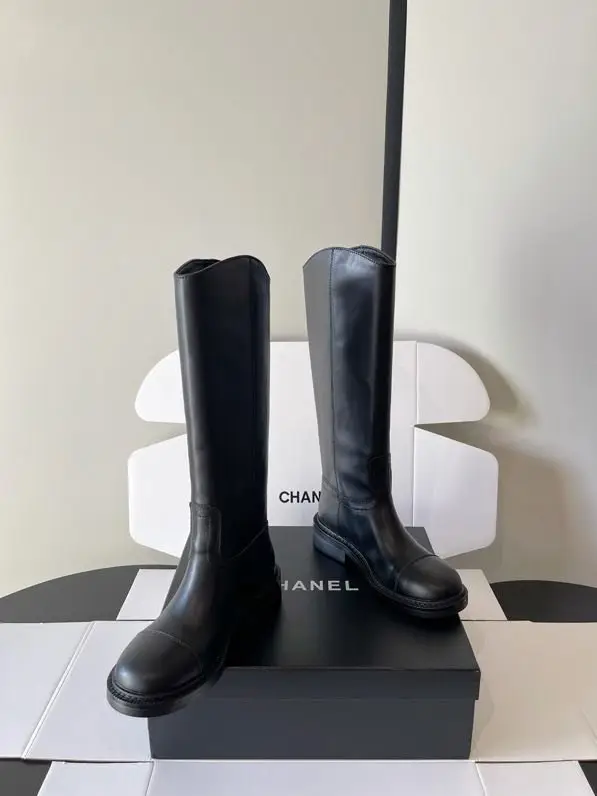 Chanel Boots women's — Photo 2
