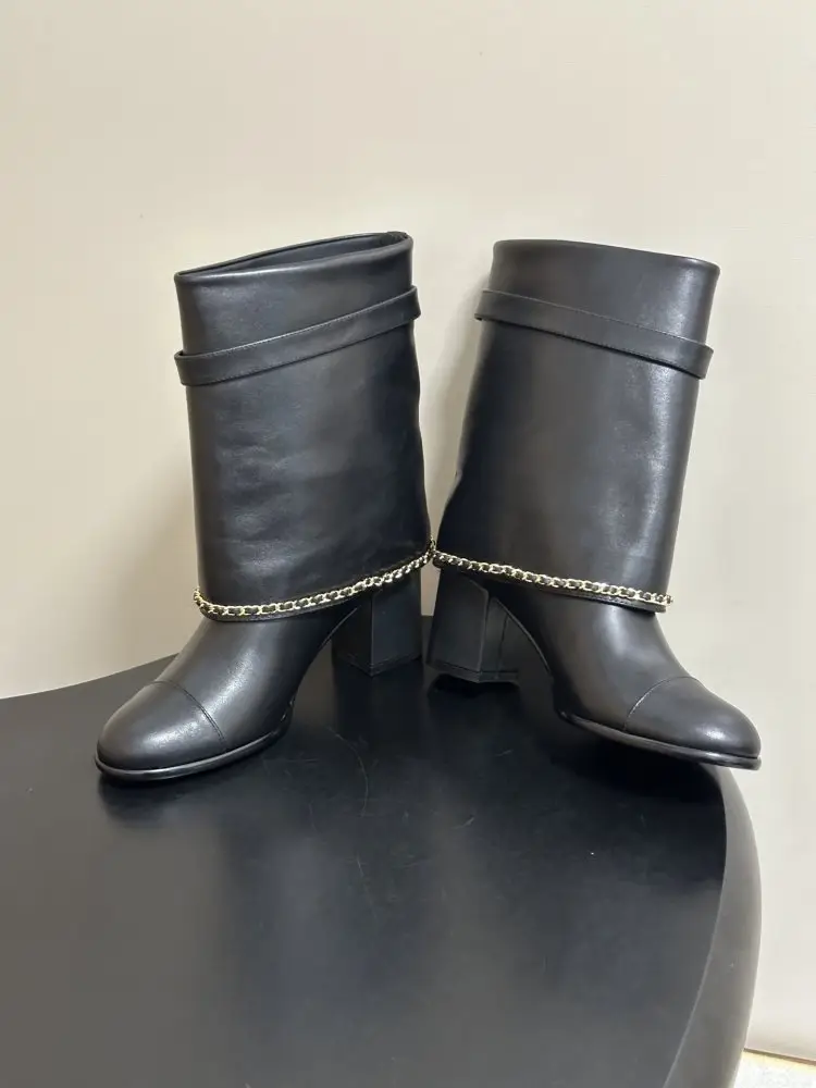Chanel Boots women's — Photo 2
