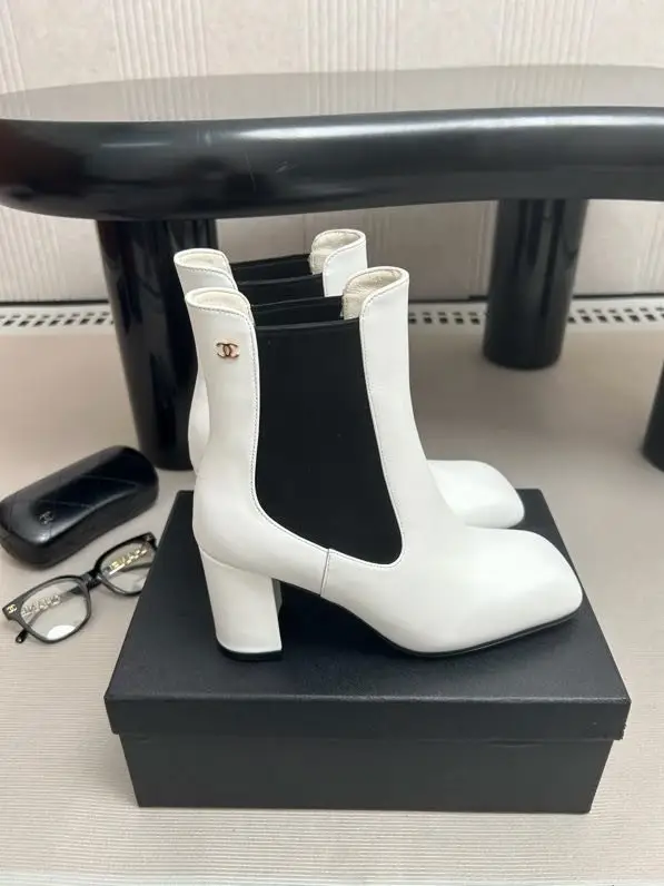 Chanel Ботинки женские — Фото 3