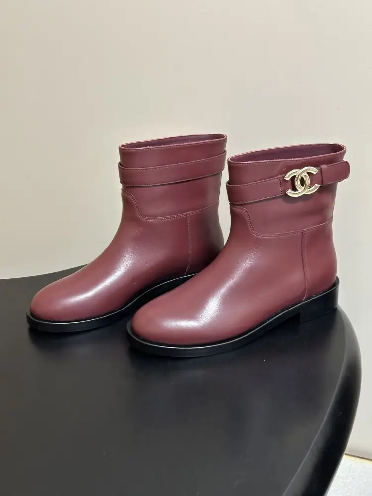 Chanel Boots women's — Photo 3