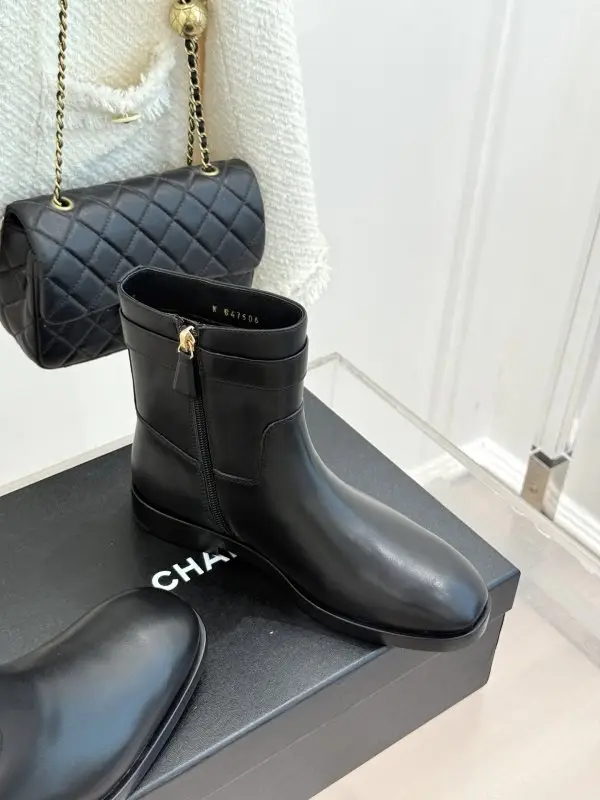 Chanel Черевики жіночі — Фото 3