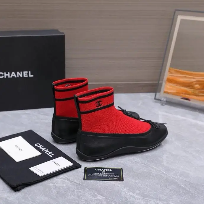 Chanel Boots women's — Photo 3