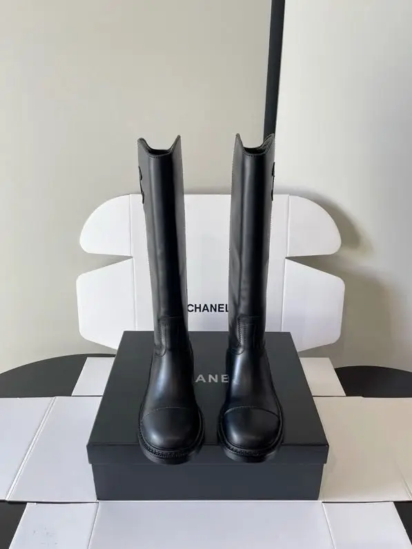 Chanel Boots women's — Photo 3