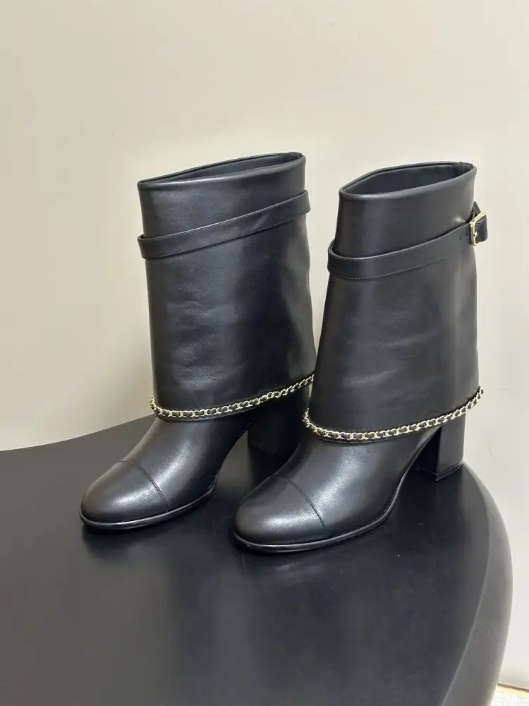 Chanel Boots women's — Photo 3