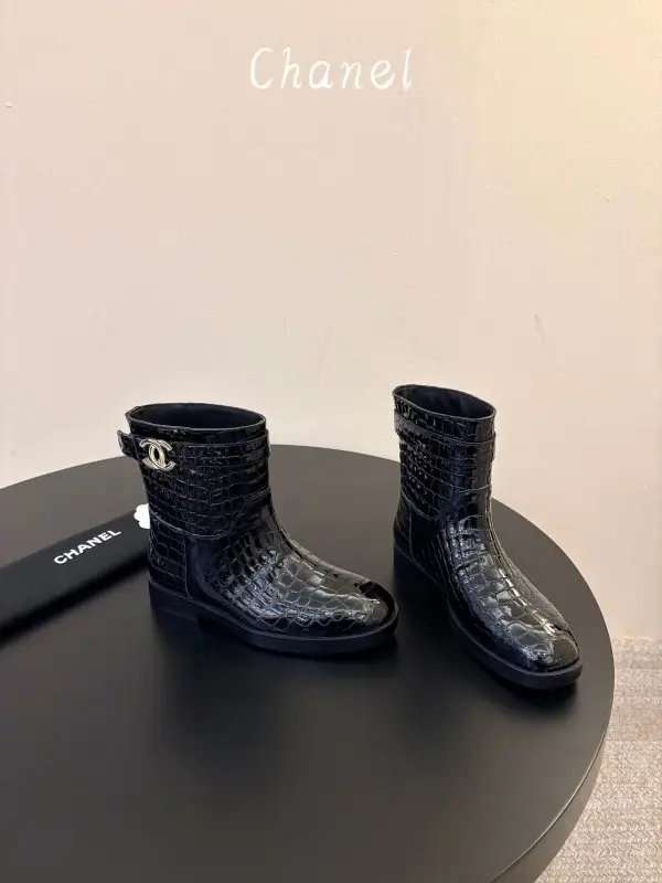 Chanel Ботинки женские — Фото 4