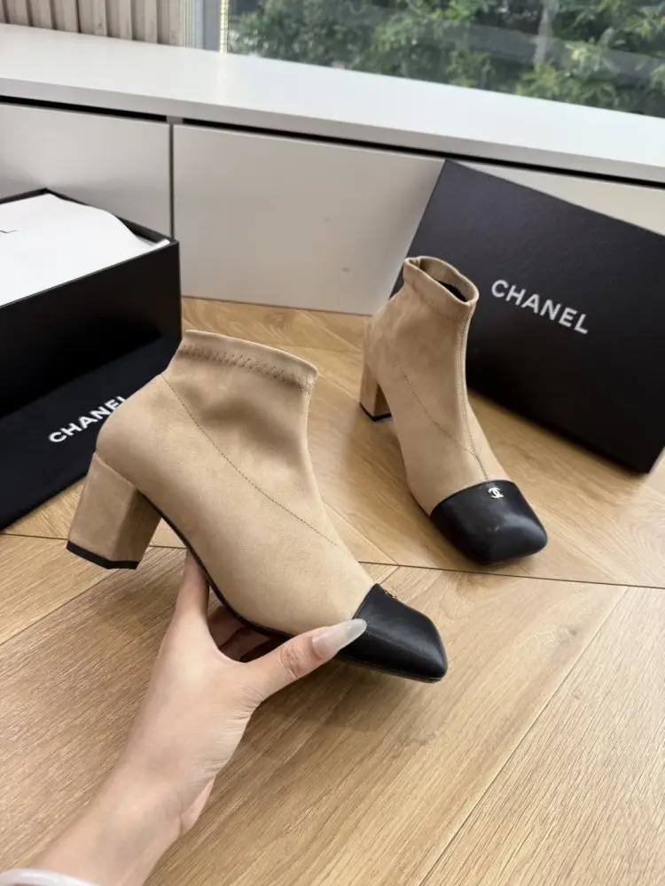 Chanel Ботинки женские — Фото 4