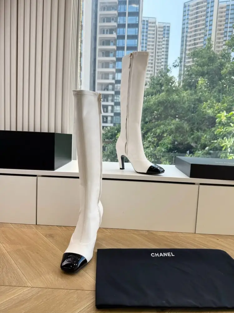 Chanel Boots women's — Photo 4