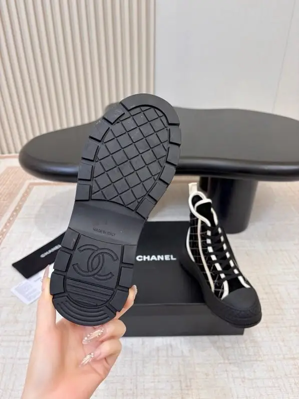 Chanel Черевики жіночі — Фото 4