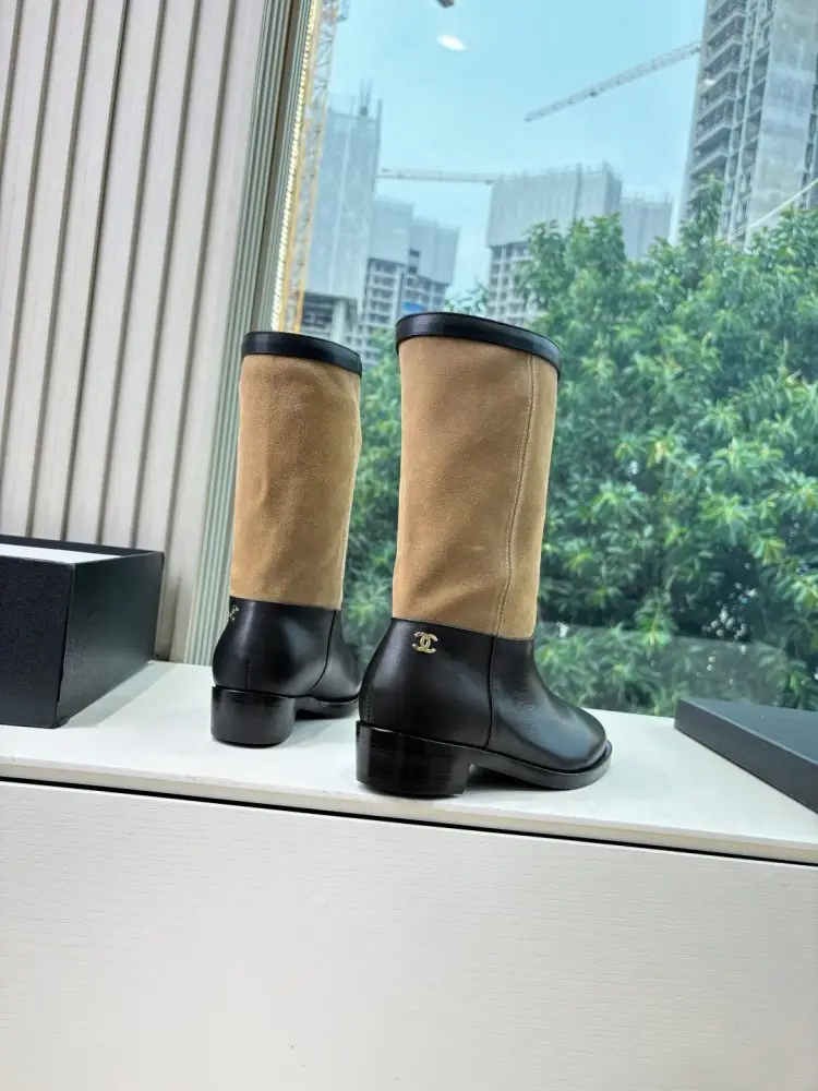 Chanel Boots women's — Photo 4