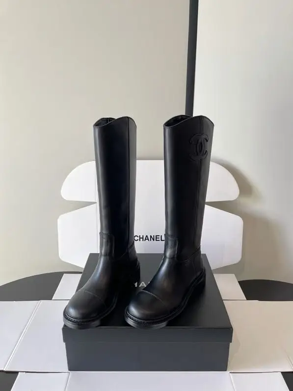 Chanel Boots women's — Photo 4