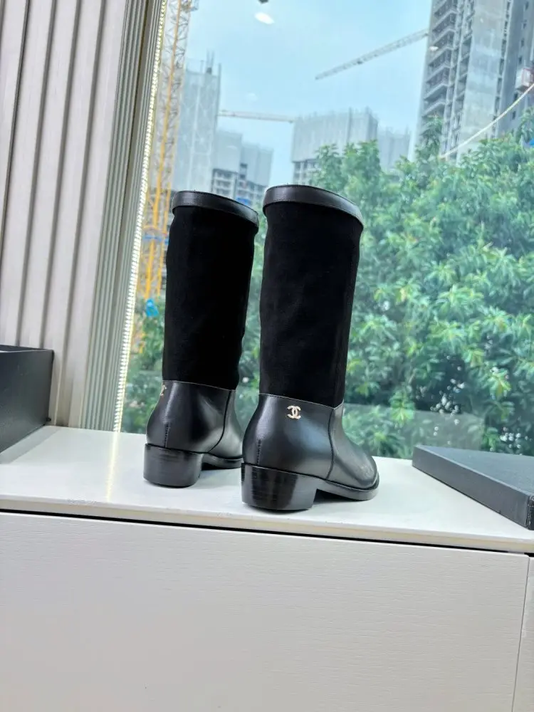 Chanel Boots women's — Photo 4
