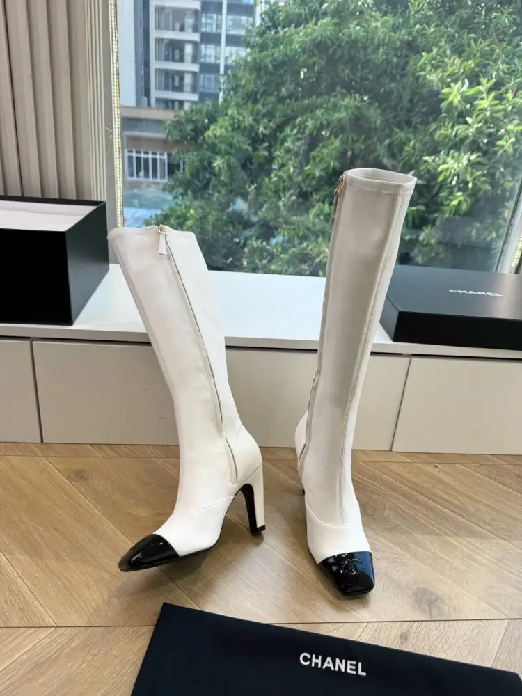 Chanel Boots women's — Photo 5