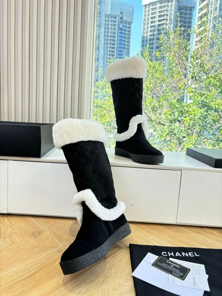 Chanel Чоботи жіночі — Фото 5