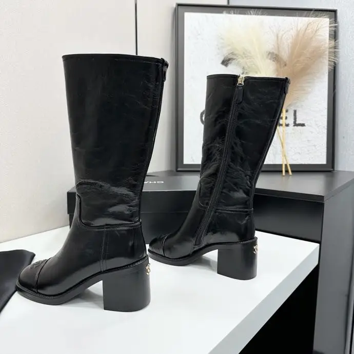 Chanel Сапоги женские — Фото 5