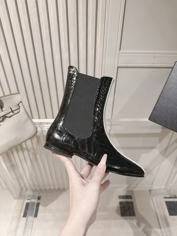 Chanel Boots women's — Photo 5