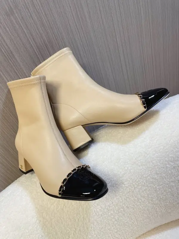 Chanel Boots women's — Photo 5