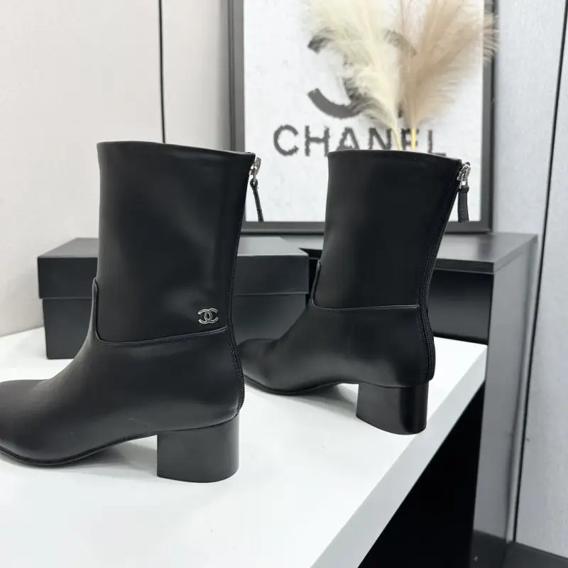 Chanel Черевики жіночі — Фото 5