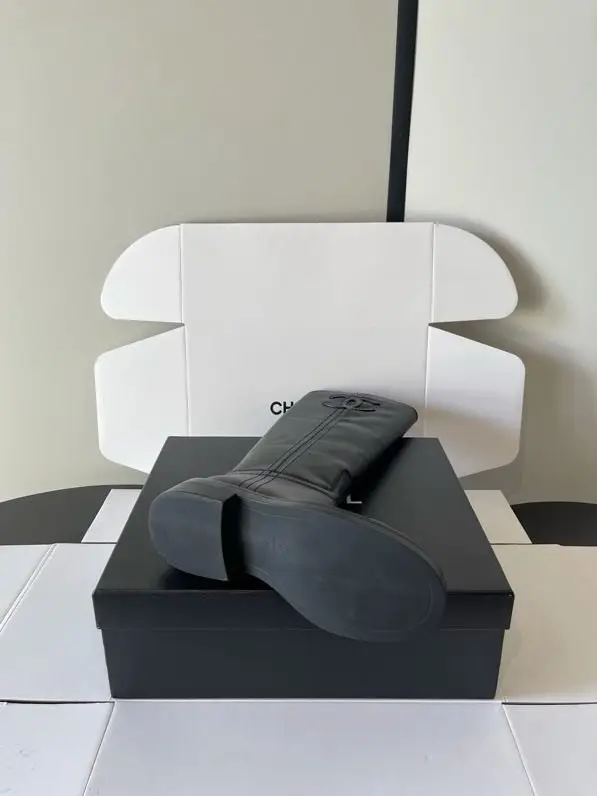 Chanel Boots women's — Photo 5