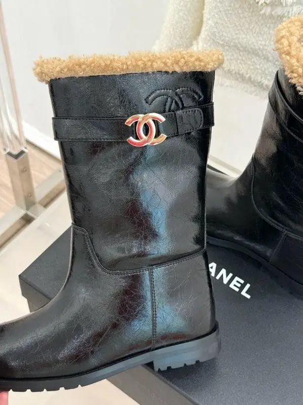 Chanel Boots women's — Photo 5