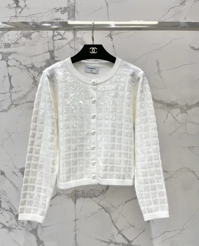Chanel — Cardigan female