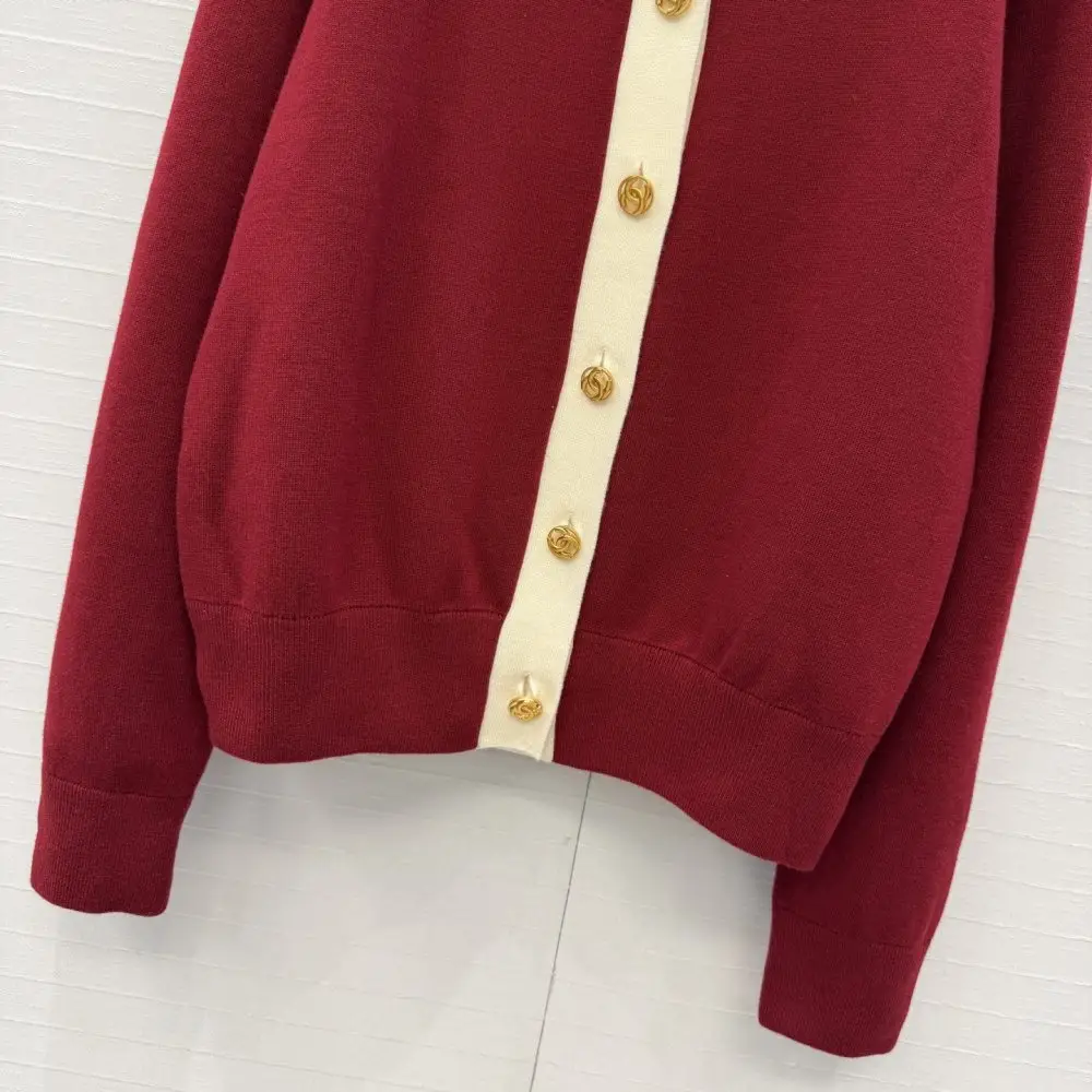 Chanel Cardigan — Photo 4