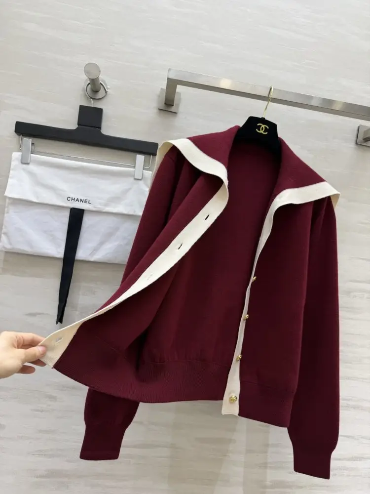 Chanel Cardigan — Photo 5