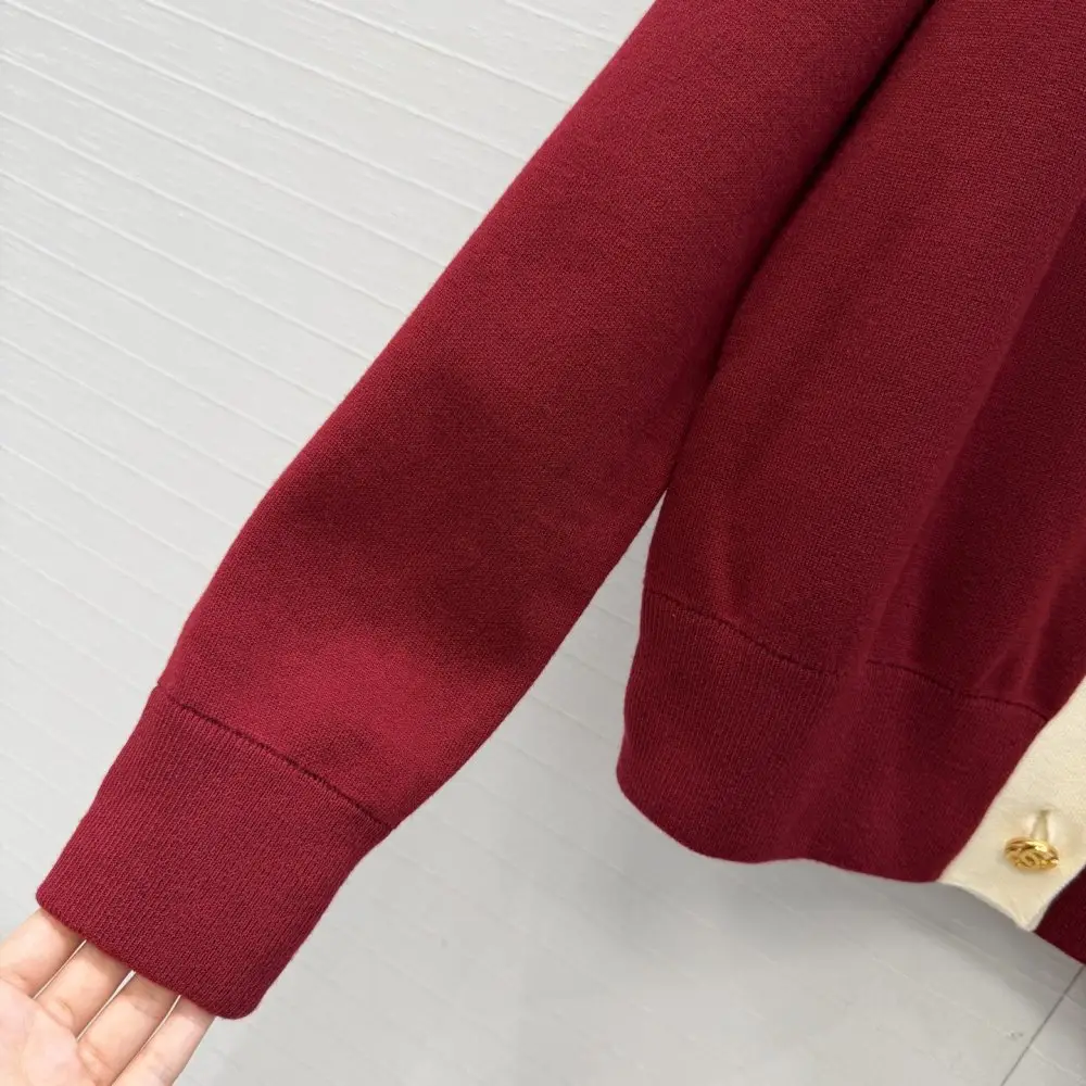 Chanel Cardigan — Photo 5