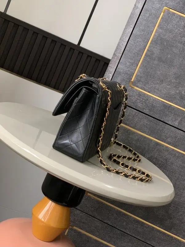Chanel Классическая сумка 11.12 из кожи ягненка — Фото 2
