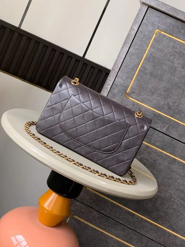 Chanel Класична сумка 11.12 з шкіри ягняти — Фото 3
