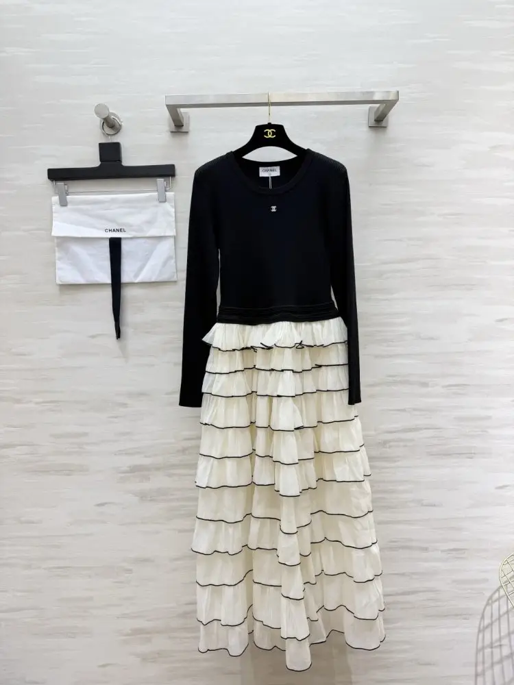 Chanel — Класичне чорно-біле Плаття, Сукня-торт в стилі печворк