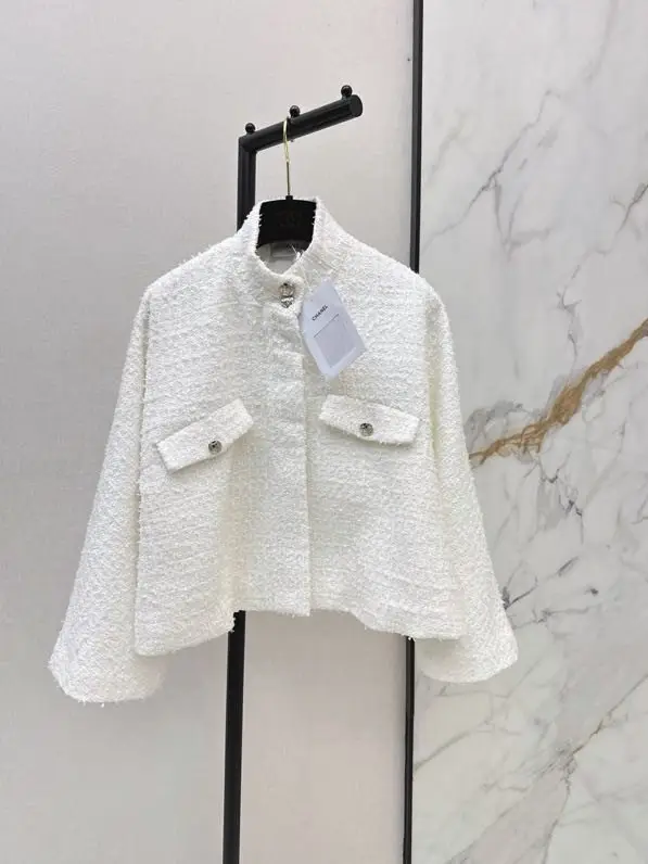Chanel — Пальто короткий жіноче