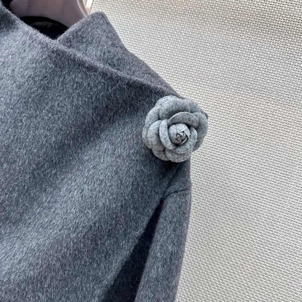 Chanel Coat secondary length — Photo 4