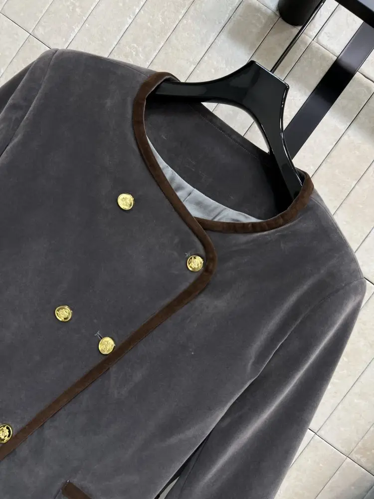 Chanel Costume female — Photo 2