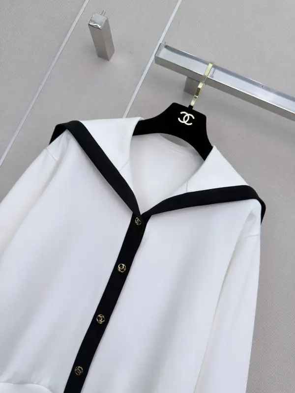 Chanel Костюм жіночий — Фото 3