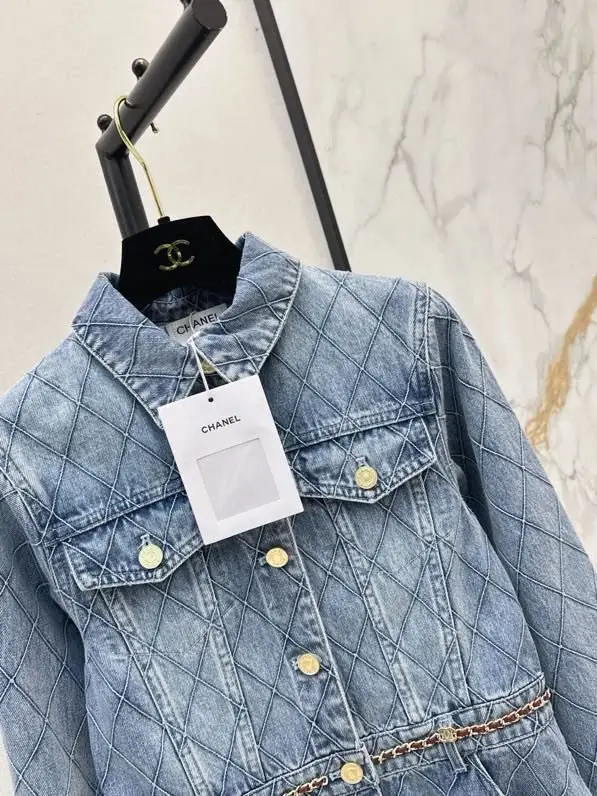 Chanel Платье джинсовое — Фото 2