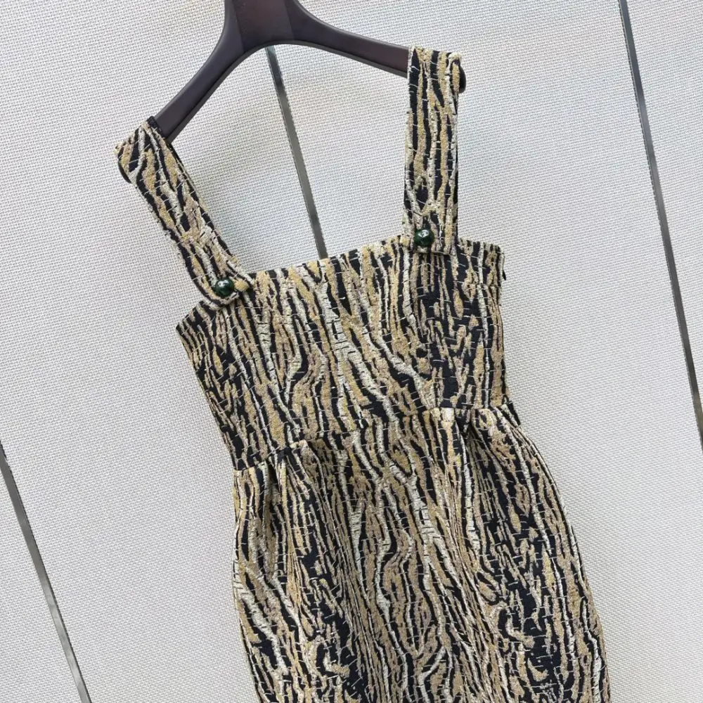 Chanel Dress from леопардовым print — Photo 2