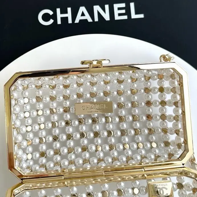 Chanel Вечірня сумка CHANEL Metal Pearl Minaudiere 16 см — Фото 5