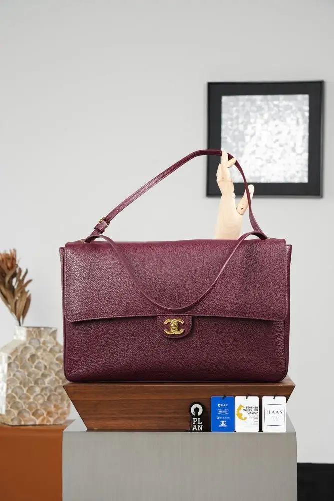 Chanel Велика шкіряна бордова сумка з клапаном CHANEL 26 Mavi Flapbag 38 см — Фото 4