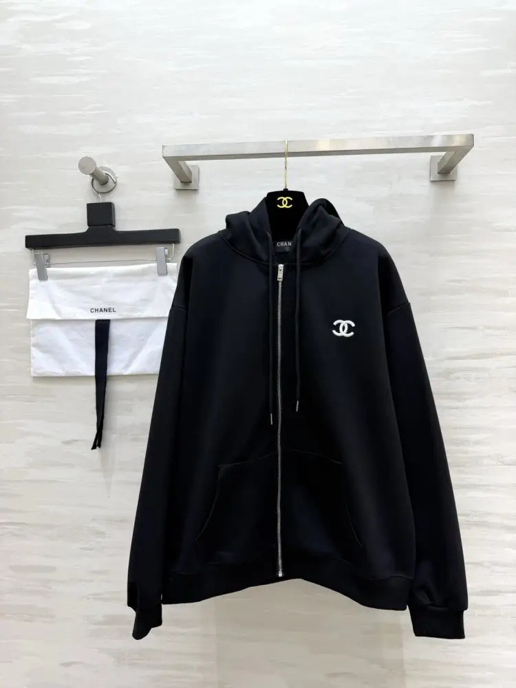 Chanel — Hoody