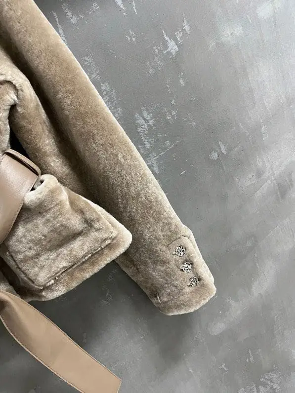 Chanel Куртка хутряна з шкіряної підкладкою — Фото 2